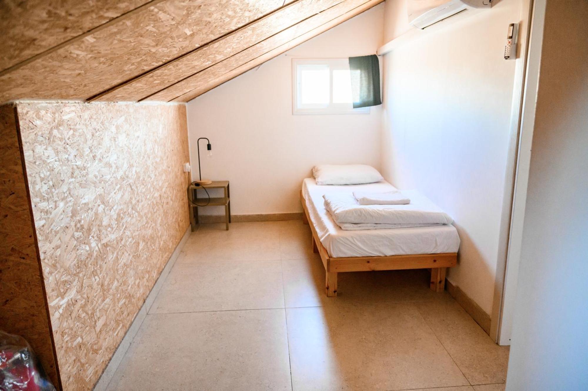 The White Hill Guesthouse Yeruham Exterior foto